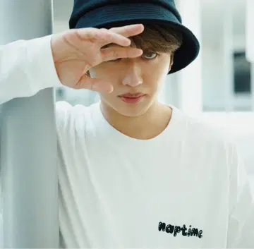 [ 새상품 ] NissyNaptime. 자수 롱 T (화이트 L)