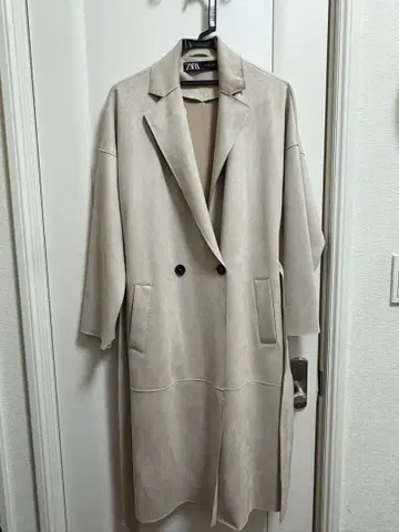 ZARA 스웨이드 트렌치코트