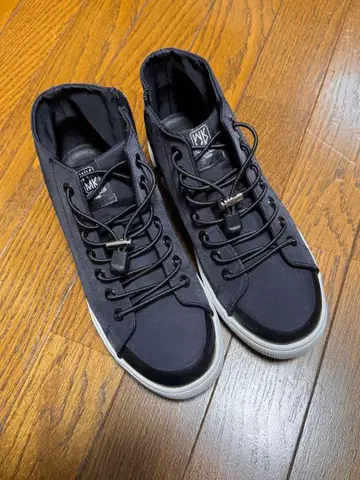 [ 1회 단시간 사용 ] 하이컷 스니커즈 MCK 블랙