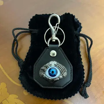 초레어 hide 눈알 키링