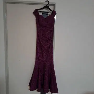 퍼플 플레어 스커트 드레스