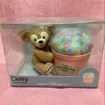 Disney 더피 하트워밍 데이즈 핑쿠션 (바늘꽂이)