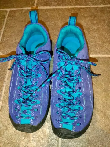 KEEN 보라색 스니커즈 24.5cm