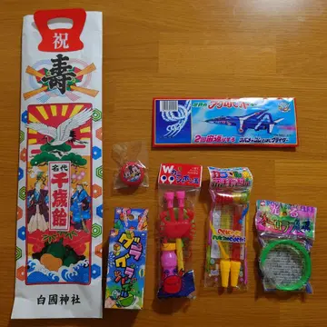 시치고산 치토세 사탕 봉투와 일본 전통 완구 세트