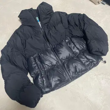 adidas 블랙 다운 자켓 S 사이즈