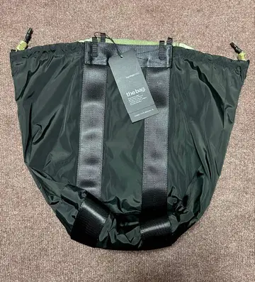 topology 서밋 토트 (미디엄) 블랙 & 그린