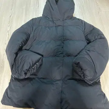 UNIQLO 블랙 다운 자켓 M 사이즈