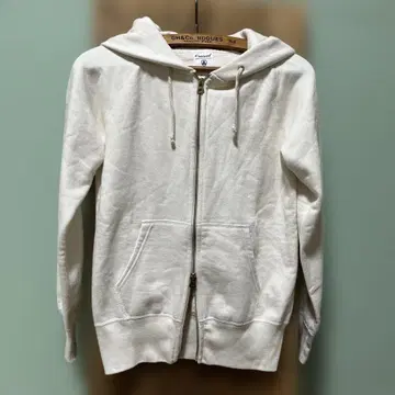 새상품급 오르치발 Orcival 후드티