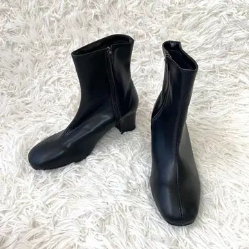 새상품급 RAKUNA 숏부츠 사이드 지퍼 블랙  } 4E M 일본제