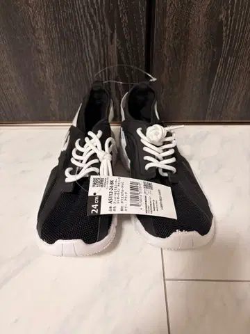 메쉬 어퍼 BODYMAKER 화이트 스니커즈 24cm 새상품