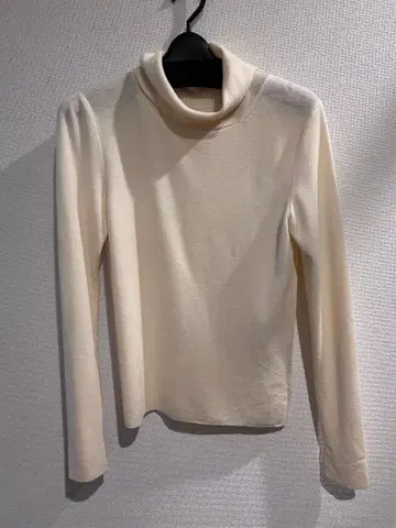 DES PRES 터틀넥 울 100% 긴팔 티셔츠