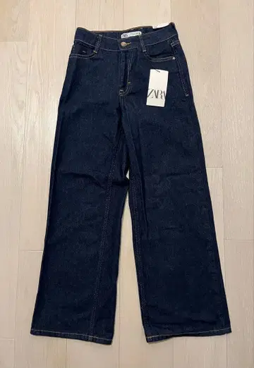 새상품 ZARA 데님 하이라이즈 스트레이트