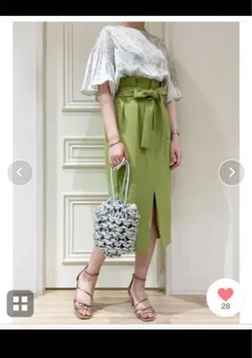 티아라 허리 리본 타이트 스커트