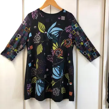 새상품급 TOKUKO 1er Vol 워셔블 롱 기장 티셔츠 (9호)