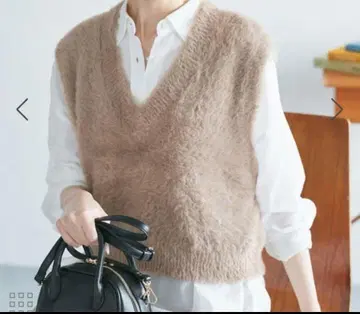 [ 미사용 ] [ ROPE' PICNIC ] 숏 페더 니트 베스트 베이지