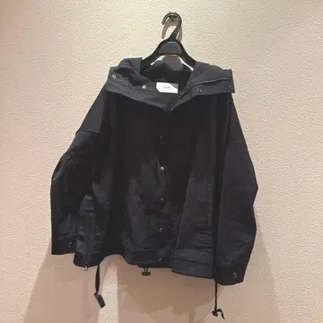 AVIE 블랙 블루종