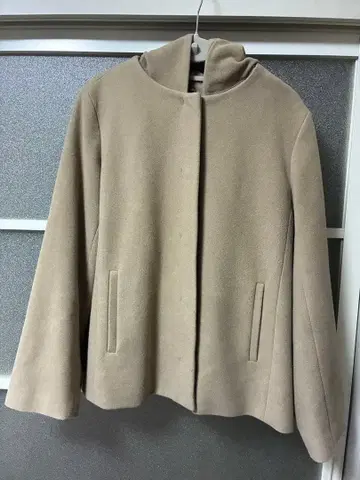 Lux-Veil 후드 부착 베이지 자켓