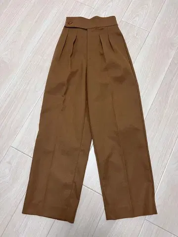 HYEON 와이드 팬츠 M