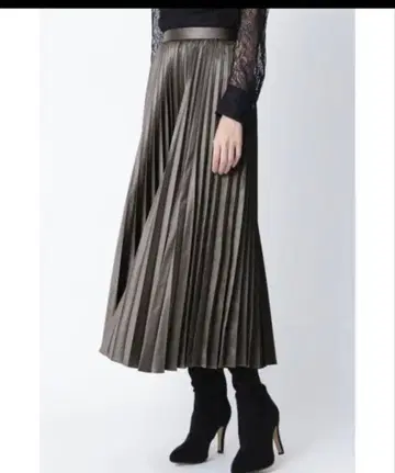 핑키앤다이안 플리츠 롱 스커트