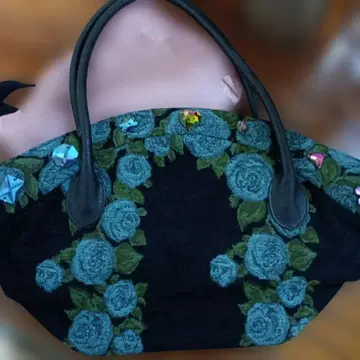 꽃무늬 자수 토트백