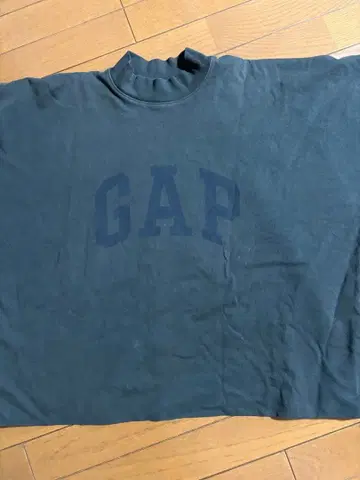 GAP YZY 다크 그레이 T셔츠 X SMALL