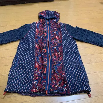 페이즐리 무늬 후드 부착 마운틴 파카 리버서블