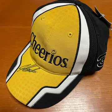 나스카 레이싱 캡 치리오스 제프 버튼 사인입