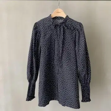 HOWDY. 2way dot blouse