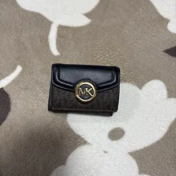 Michael Kors 블랙 3단 폴더형 지갑