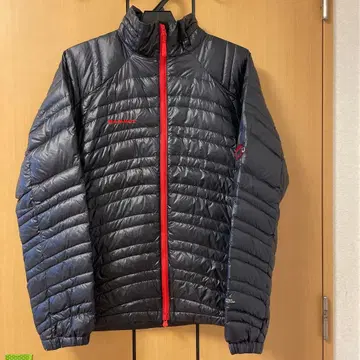 MAMMUT 블랙 다운 자켓 인기 모델