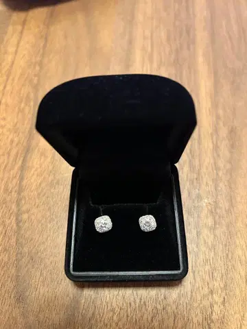 다이아몬드 귀걸이 0.6ct 플라티나 감정서 포함