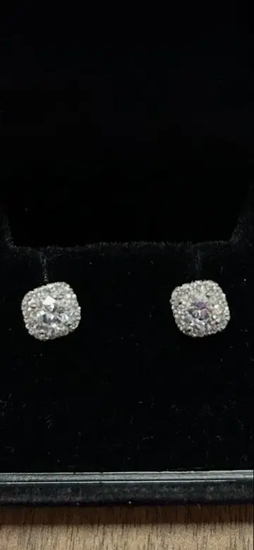 다이아몬드 귀걸이 0.6ct 플라티나 감정서 포함
