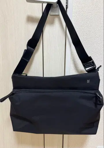 MILESTO STLAKT 숄더백 L 헤더 블랙