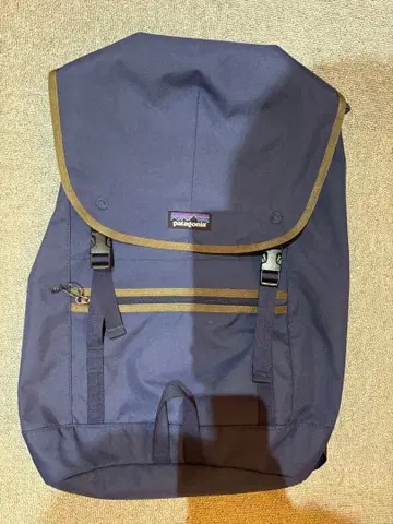 patagonia 네이비 백팩