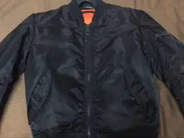 AVIREX MA-1 플라이트 자켓 블랙