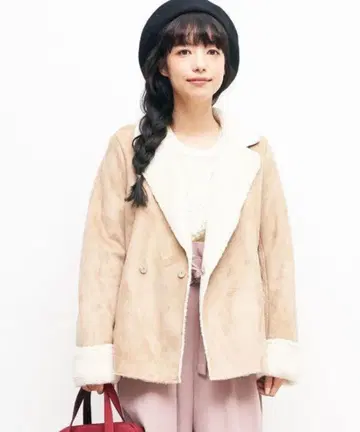 시프 보아 페이크 무스탕 숏코트