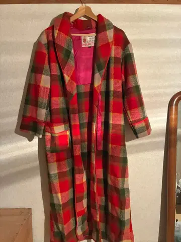 ENGLAND TYPE M 사이즈 체크 무늬 롱 코트