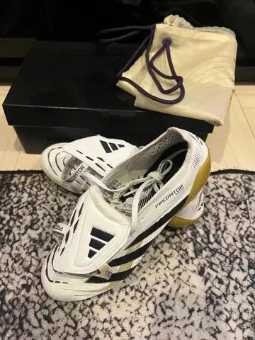 프레데터 엘리트 FT AG 26.0