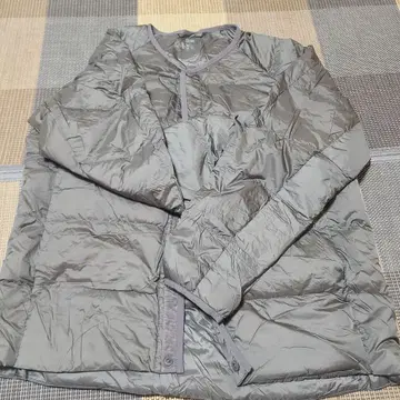 UNIQLO 그레이 다운 자켓