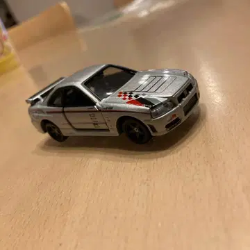 토미카 리미티드 스카이라인 GT-R R34 단품