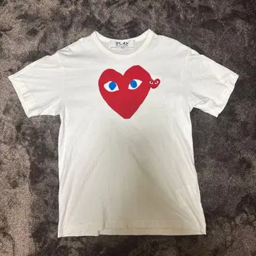 PLAY 하트 디자인 T셔츠 M 사이즈