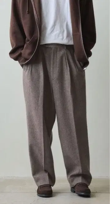 스티븐 앨런 울 헤링본 투 플리츠 트라우저