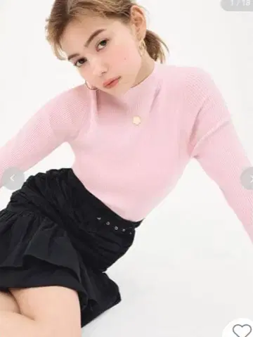 [ LILY BROWN x MARY QUANT ] 하이넥 니트