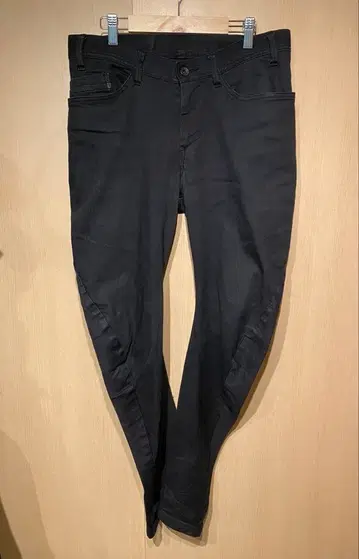 JULIUS 22PF INDIRECT TWIST SKINNY DENIM