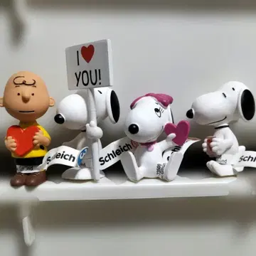 스누피 슐라이히 피규어 아이러브유 4체 세트.
