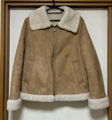 유니클로 베이지 무스탕 코트