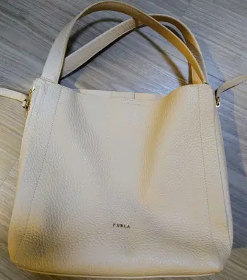 FURLA 크림색 숄더백