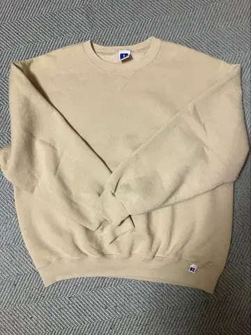 러셀 애슬레틱 맨투맨