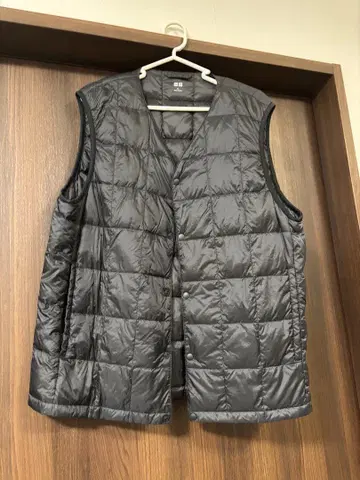 새상품급 유니클로 남성용 다운 베스트