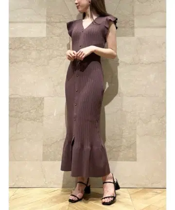 SNIDEL Sustainable 프론트 버튼 니트 원피스